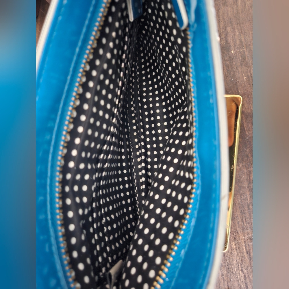 Kate Spade Teal Blue And White Trim Shoulder Crossbody Bag. - Picture 7 of 9